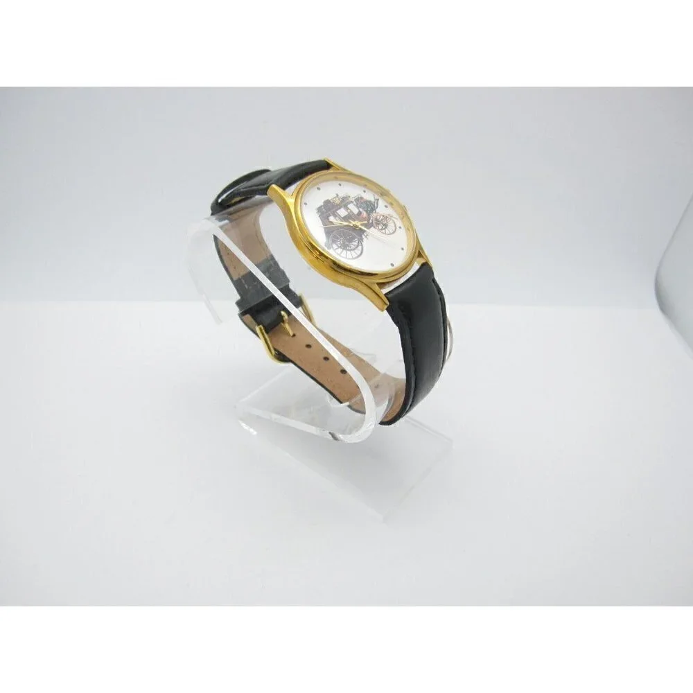Women's Sweda Horse Carriage Quartz WR‎ Analog Dial Causal Round Watch (F98)